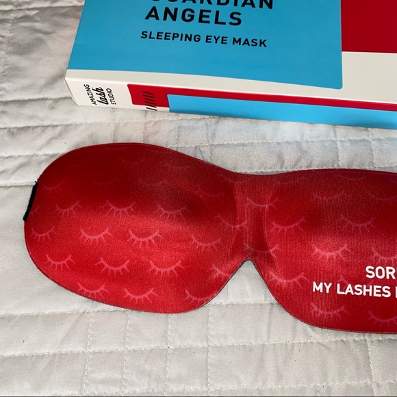 Amazing Lash Studio CONTOURED EYE SLEEPING MASK - Picture 2 of 5